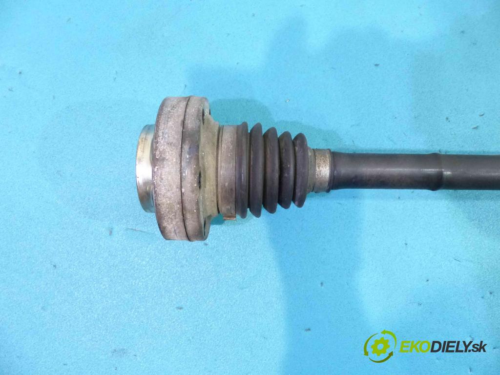 Audi Q7 2005-2015 3.0 TDI automatic 171 kW 2967 cm3  Poloos pravá  (Poloosy)