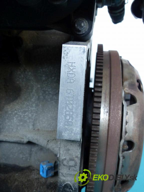 Ford Focus Mk2 2004-2011 1.6 16V - 116 hp manual 85 kW 1596 cm3  motor HXDA