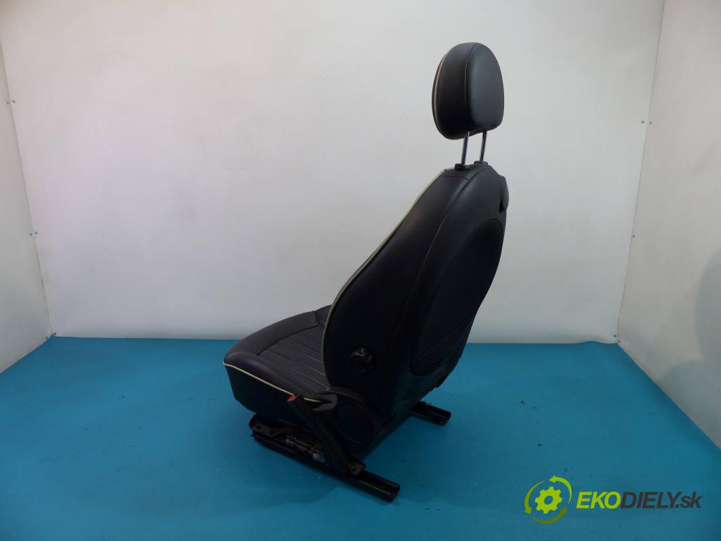 Mini Cooper II 2006-2013 1.6 16V - 116 HP manual 85 kW 1598 cm3 Sedadlá, sedačky -