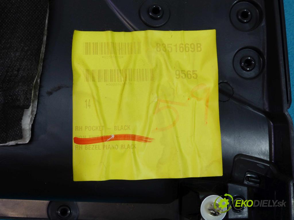 Mini Cooper II 2006-2013 1.6 16V - 116 HP manual 85 kW 1598 cm3 Sedadlá, sedačky -