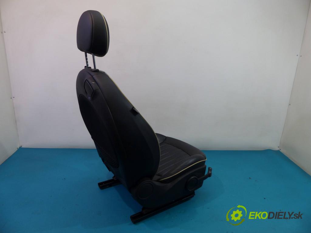 Mini Cooper II 2006-2013 1.6 16V - 116 HP manual 85 kW 1598 cm3 Sedadlá, sedačky -