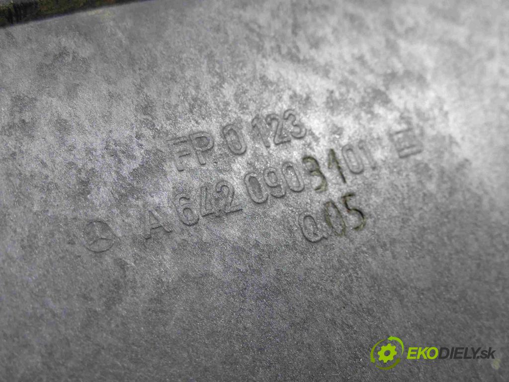 Mercedes E C207/ A207 3.0 CDI 265km automatic 195 kW 2987 cm3 2- obal filtra vzduchu A6420903101 (Kryty filtrů)