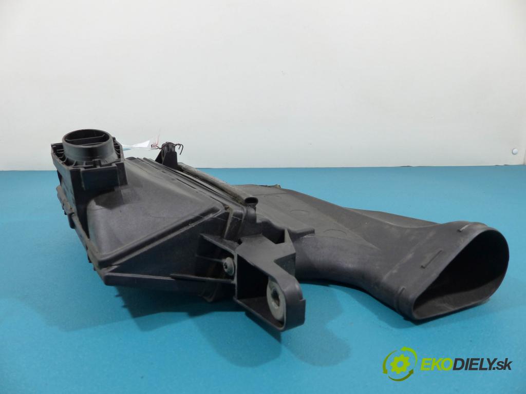 Mercedes E C207/ A207 3.0 CDI 265km automatic 195 kW 2987 cm3 2- obal filtra vzduchu  (Kryty filtrů)