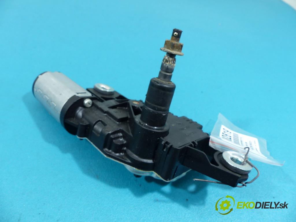 Seat Exeo 2.0 TDI 143 HP manual 105 kW 1968 cm3  Motor stierače zad 3R9955711