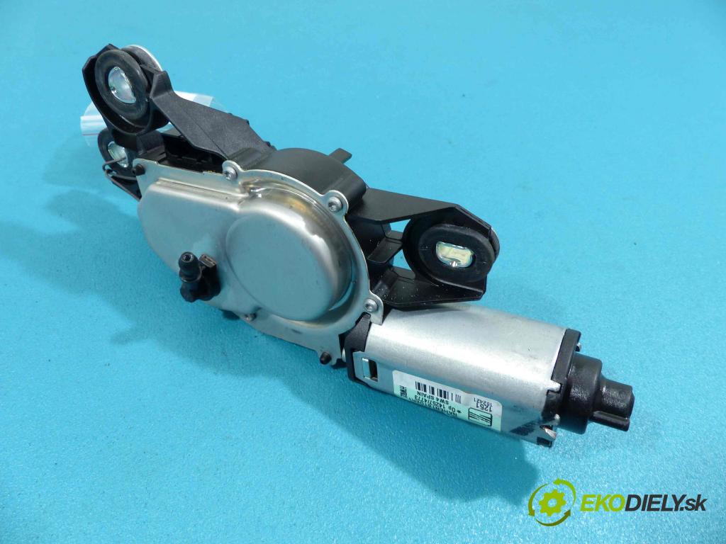 Seat Exeo 2.0 TDI 143 HP manual 105 kW 1968 cm3  Motor stierače zad 3R9955711