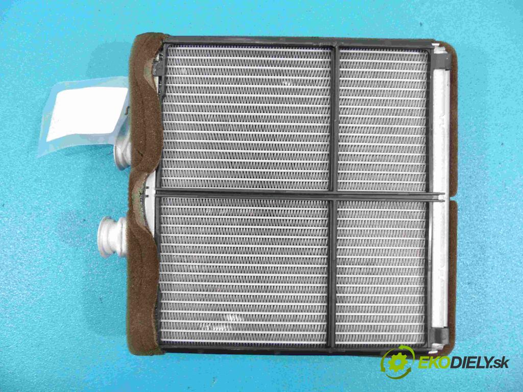 Mercedes E C207/ A207 3.0 CDI 265km automatic 195 kW 2987 cm3 2- Výhrevné teleso, radiátor kúrenia L0329002 (Radiátory kúrenia)