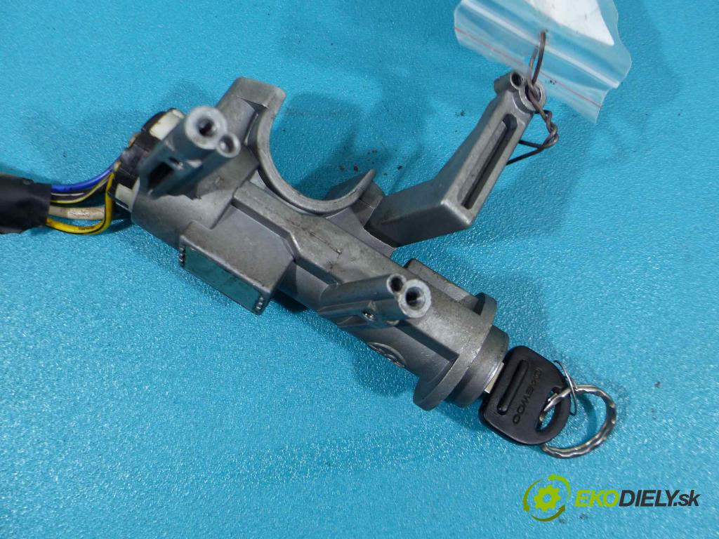 Daewoo Tico 0.8 45 HP manual 33 kW 796 cm3  spinačka  (Spínacie skrinky a kľúče)