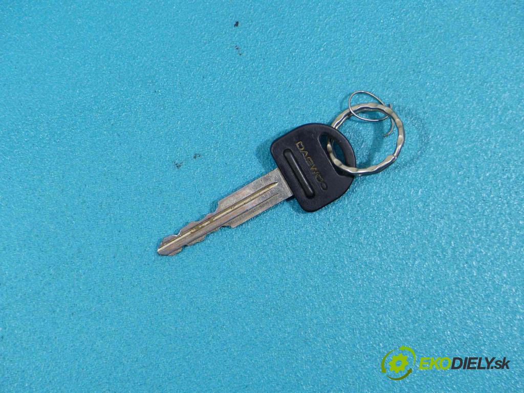 Daewoo Tico 0.8 45 HP manual 33 kW 796 cm3  spinačka  (Spínacie skrinky a kľúče)