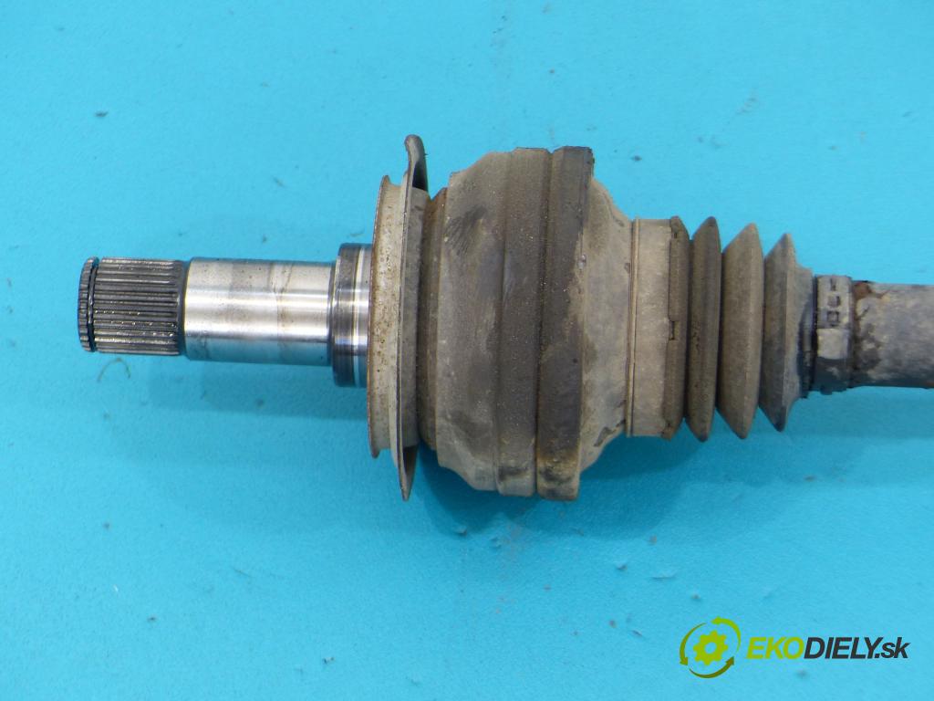 Mercedes E C207/ A207 3.0 CDI 265km automatic 195 kW 2987 cm3 2- Poloos pravá  (Poloosy)