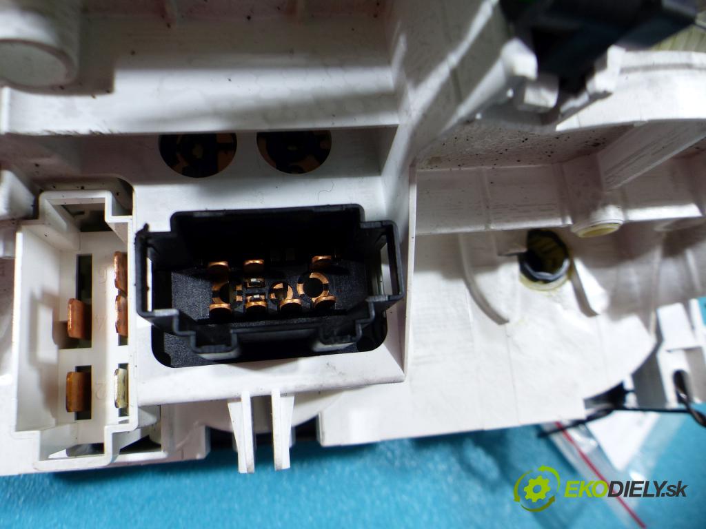 Vw Bora 1.9 TDI 90 HP manual 66 kW 1900 cm3 - Panel kúrenia 1J0820045F