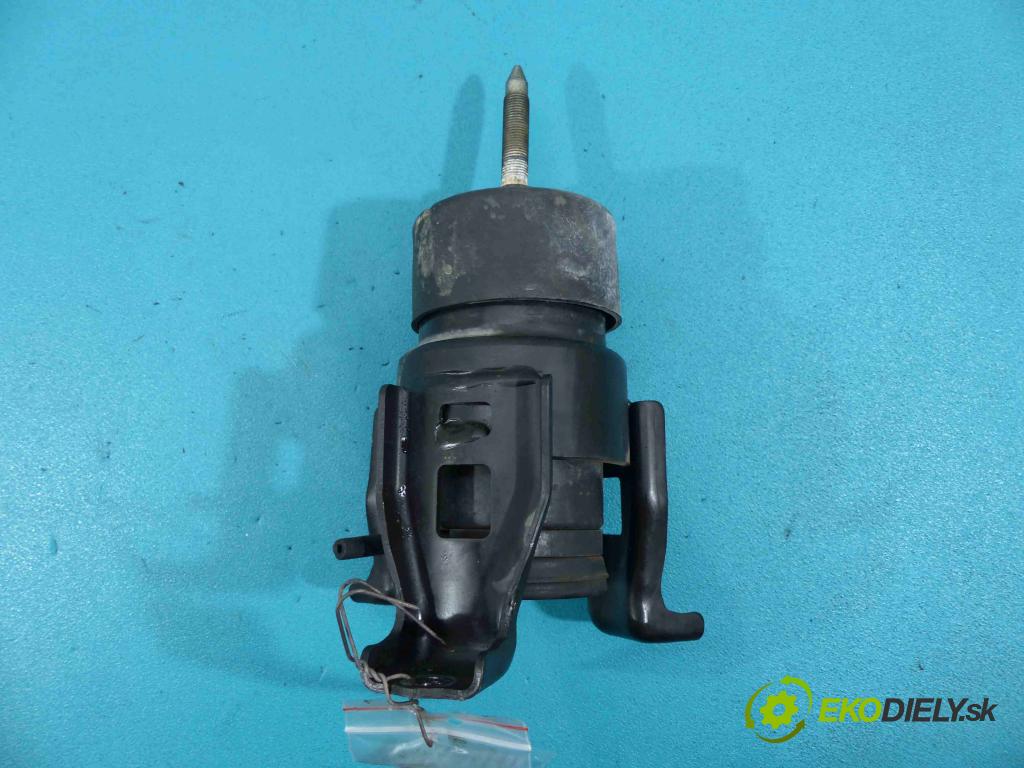 Nissan Maxima A35 2009-2015 3.5 V6 automatic 214 kW 3498 cm3  AirBag Motor  (Držiaky motora)