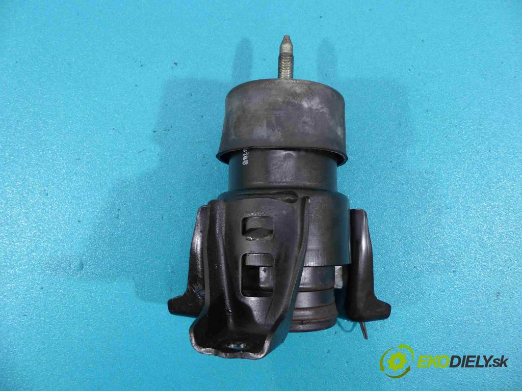 Nissan Maxima A35 2009-2015 3.5 V6 automatic 214 kW 3498 cm3  AirBag Motor  (Držiaky motora)