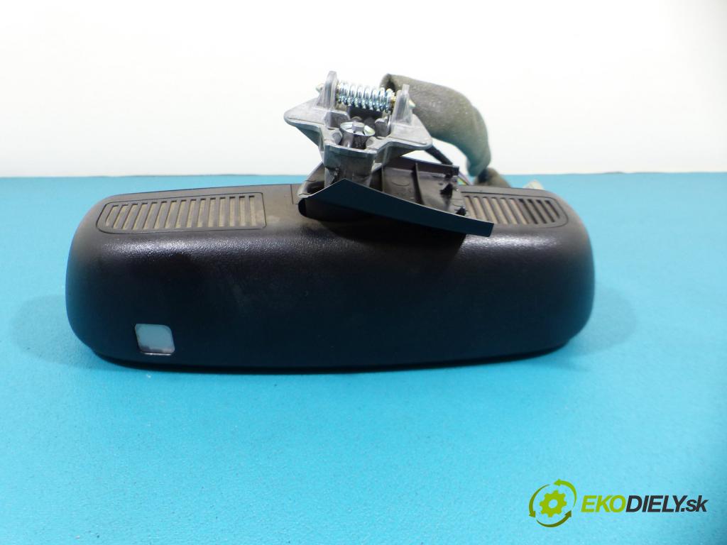 Mercedes E C207/ A207 3.5 CGI 292km automatic 215 kW 3498 cm3 2- zpětné zrcátko vnitřní  (Světla vnitřní)