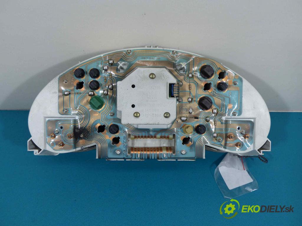 Opel Corsa B 1993-1999 1.0 12V - 54 HP manual 40 kW 973 cm3  Prístrojovka 09113226JY (Prístrojové dosky, displeje)