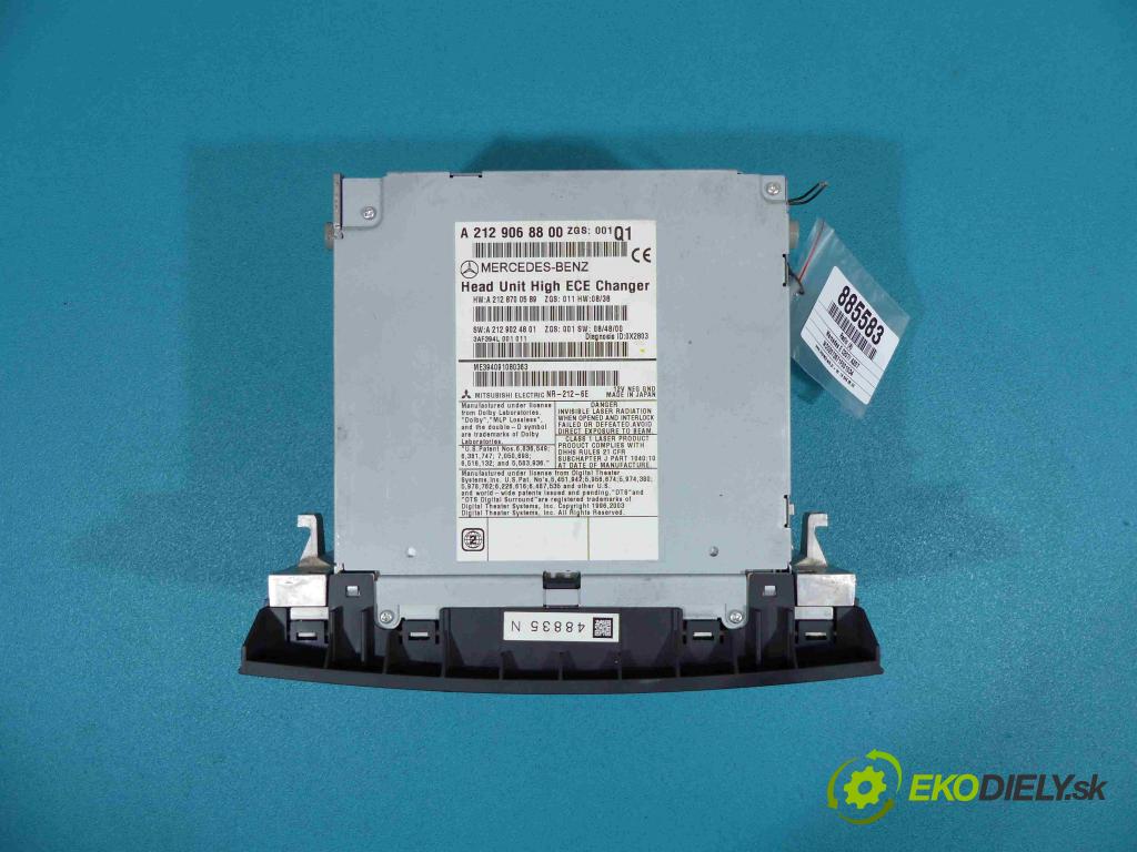 Mercedes E C207/ A207 3.5 CGI 292km automatic 215 kW 3498 cm3 2- RADIO A2129068800 (Audio zariadenia)