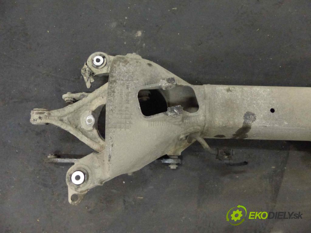 Peugeot 508 2010-2018 1.6 HDI 114 hp automatic 84 kW 1560 cm3  zadní část výztuha