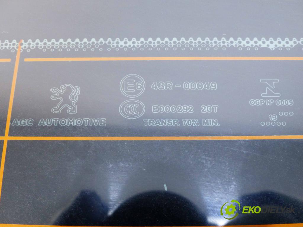 Peugeot 508 2010-2018 1.6 HDI 114 hp automatic 84 kW 1560 cm3  okno zadní část  (Okna zadní)