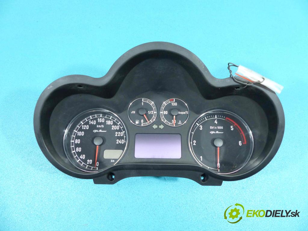 Alfa romeo 147 1.9 JTD 150 hp manual 110 kW 1910 cm3  prístrojovka 156071228 (Přístrojové desky, displeje)