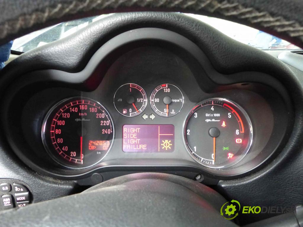 Alfa romeo 147 1.9 JTD 150 hp manual 110 kW 1910 cm3  prístrojovka 156071228 (Přístrojové desky, displeje)