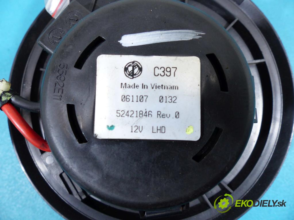 Alfa romeo 147 1.9 JTD 150 hp manual 110 kW 1910 cm3  - vzduchu 52421846