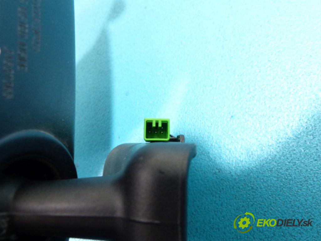 Volvo S60 II 10-18 2.0D 163 hp automatic 120 kW 1984 cm3  zpětné zrcátko vnitřní 30799044 (Světla vnitřní)