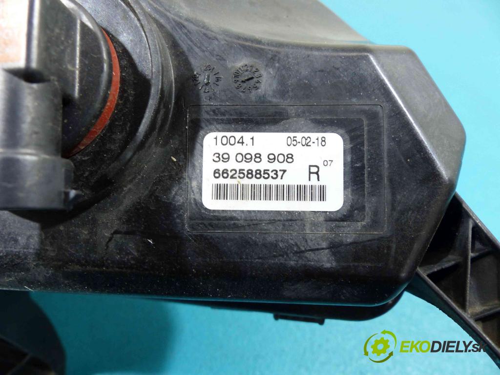 Opel Astra V  2015- 1.6 TB 200 hp manual 147 kW 1598 cm3  hmlové svetlo, hmlovka pravý 662588537