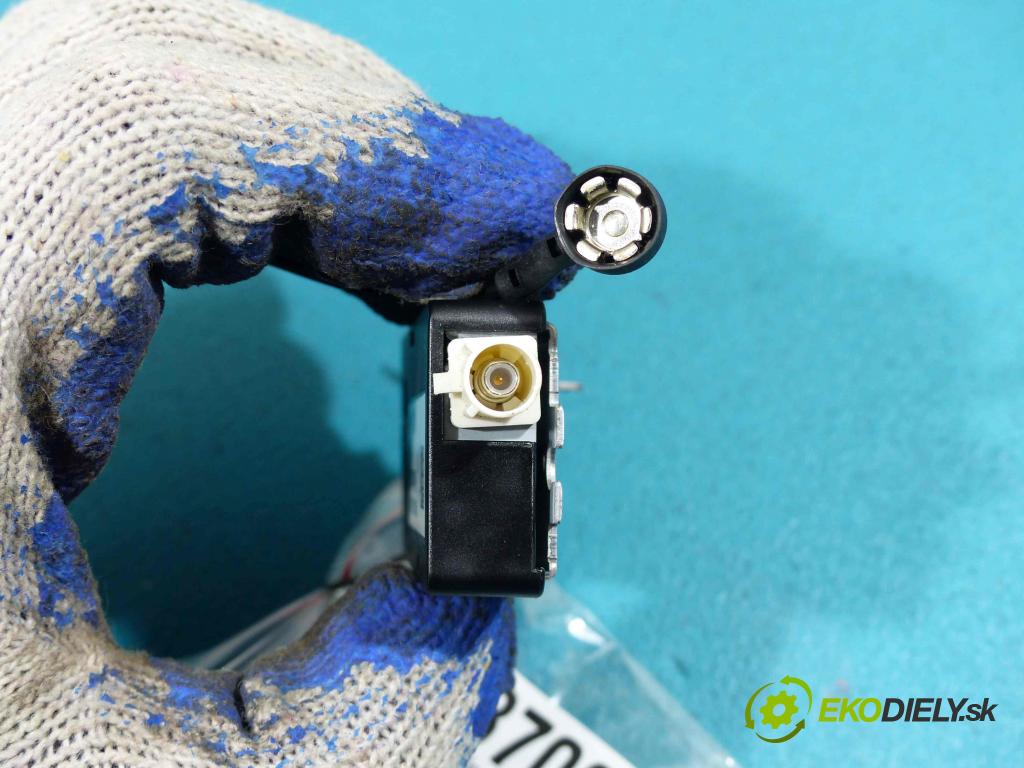 Opel Astra V  2015- 1.6 TB 200 hp manual 147 kW 1598 cm3  zesilovač 13383719 (Zesilovače)