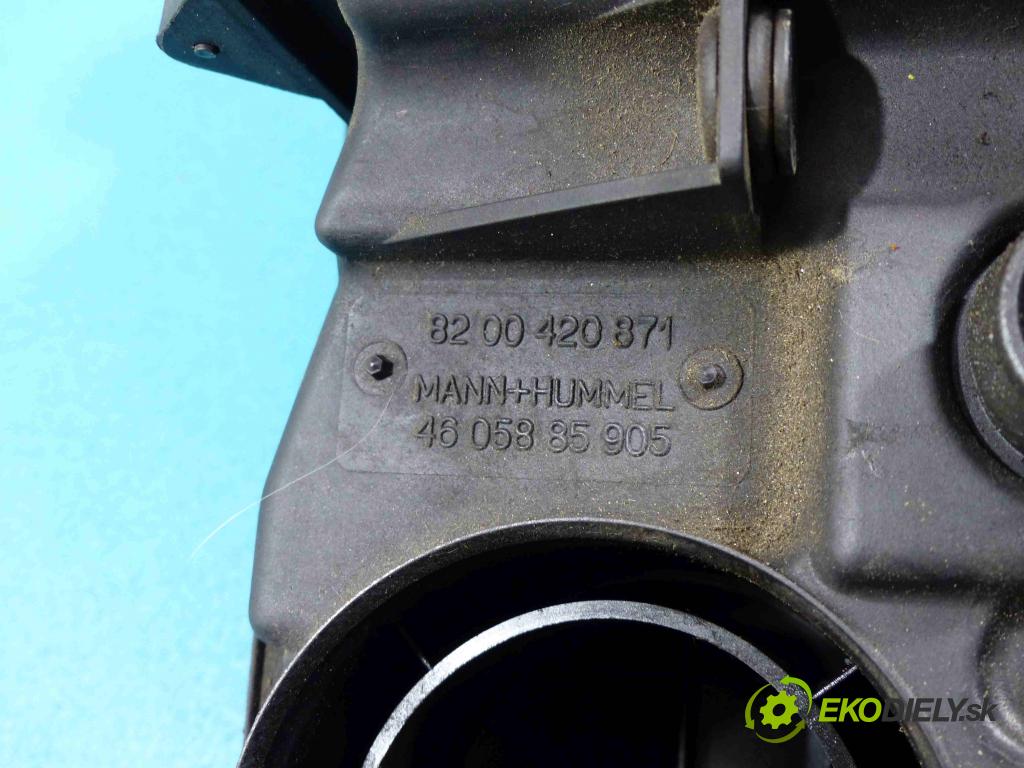 Dacia Duster I 2010-2018 1.6 16V 105 hp manual 77 kW 1598 cm3  obal filtra vzduchu 8200420871 (Kryty filtrů)