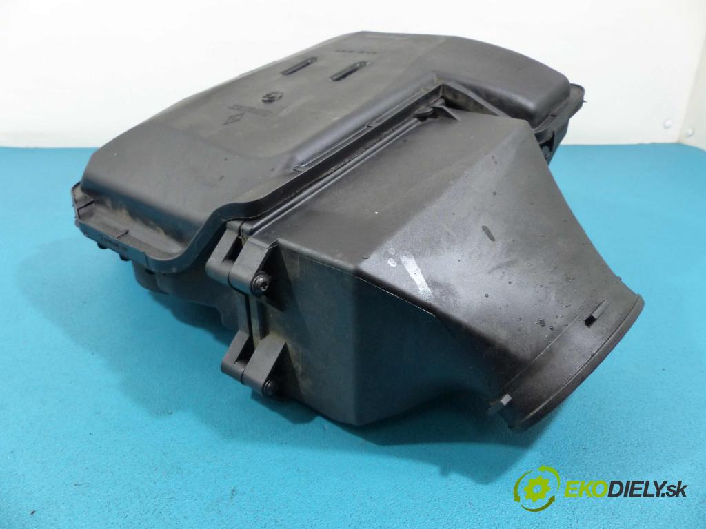 Dacia Duster I 2010-2018 1.6 16V 105 hp manual 77 kW 1598 cm3  obal filtra vzduchu 8200420871 (Kryty filtrů)