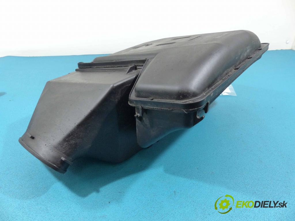 Dacia Duster I 2010-2018 1.6 16V 105 hp manual 77 kW 1598 cm3  obal filtra vzduchu 8200420871 (Kryty filtrů)