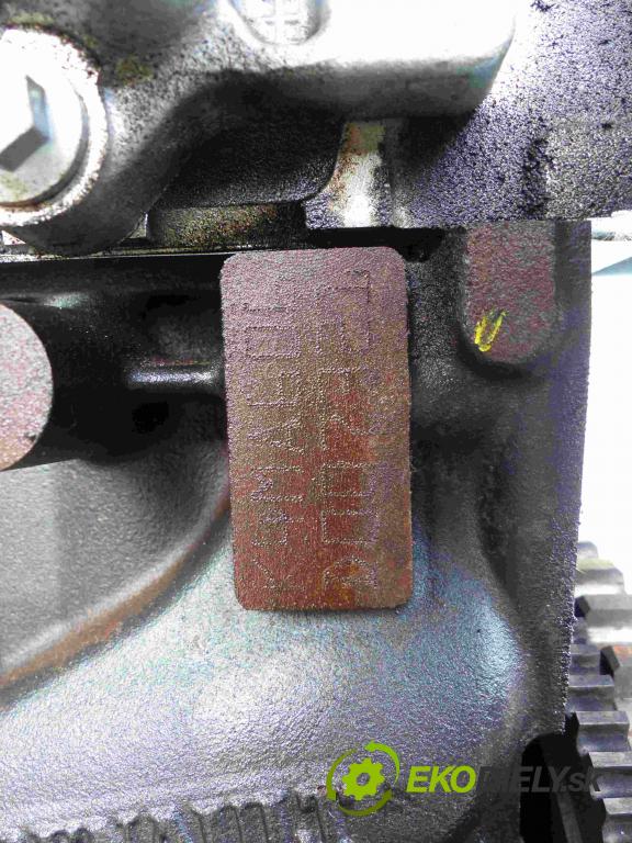 Dacia Duster I 2010-2018 1.6 16V 105 HP manual 77 kW 1598 cm3  Motor benz. K4M A606
