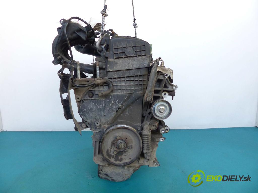 Peugeot 206 1.4 8V - 75 HP manual 55 kW 1360 cm3  Motor benz. KFW