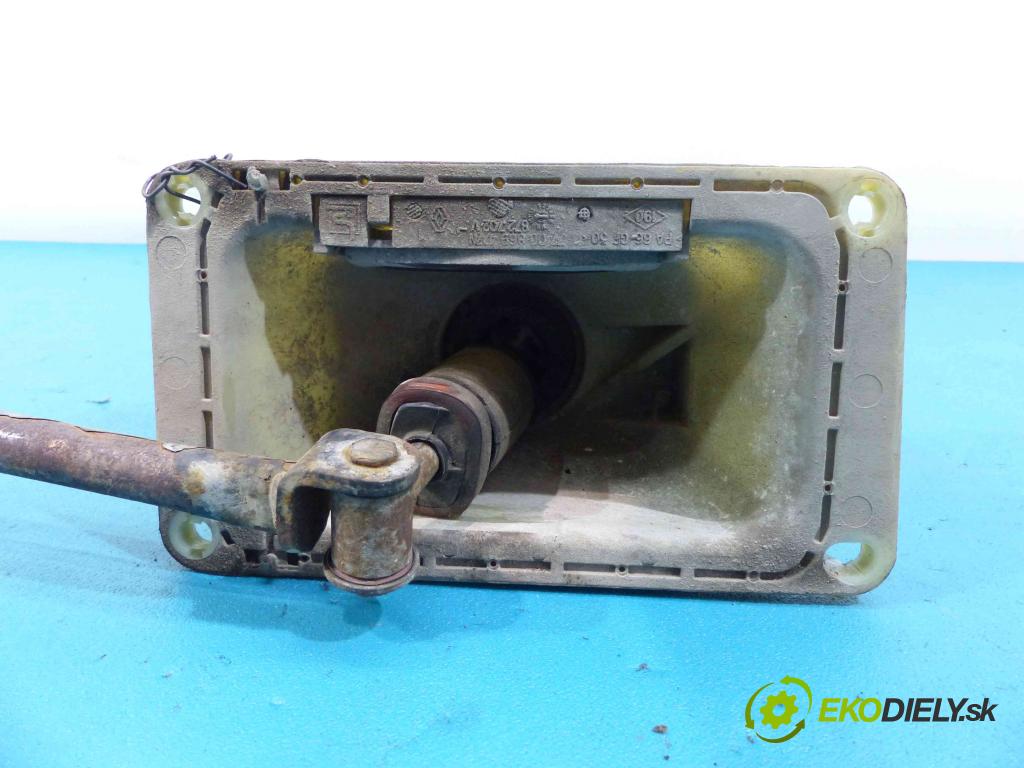 Renault Clio II 1998-2012 1.5 DCI 65 HP manual 48 kW 1451 cm3  Kulisa - - 8200136365 (Rýchlostné páky / kulisy)