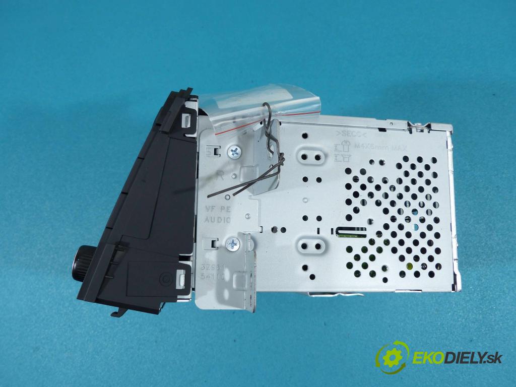 Hyundai I40 1.7 CRDi 141 HP automatic 104 kW 1685 cm3  RADIO 96170-3Z7704X (Audio zariadenia)