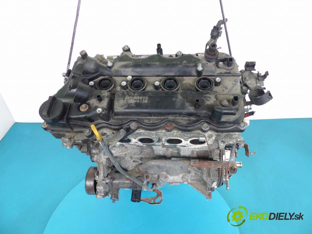 Toyota Corolla E15 2007-2014 1.3 vvt-i 101 HP manual 74 kW 1329 cm3  Motor benz. 1NR