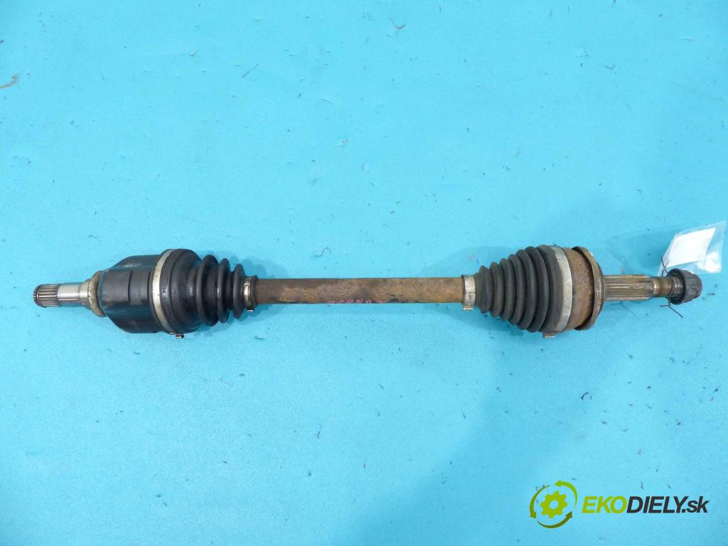 Toyota Corolla E15 2007-2014 1.3 vvt-i 101 HP manual 74 kW 1329 cm3  Poloos ľavá strana  (Poloosy)