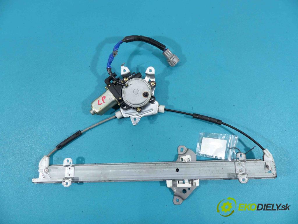 Nissan X-trail I 2001-2007 2.0 16V 140 hp manual 103 kW 1998 cm3  mechanismus přední část levý 807318H300