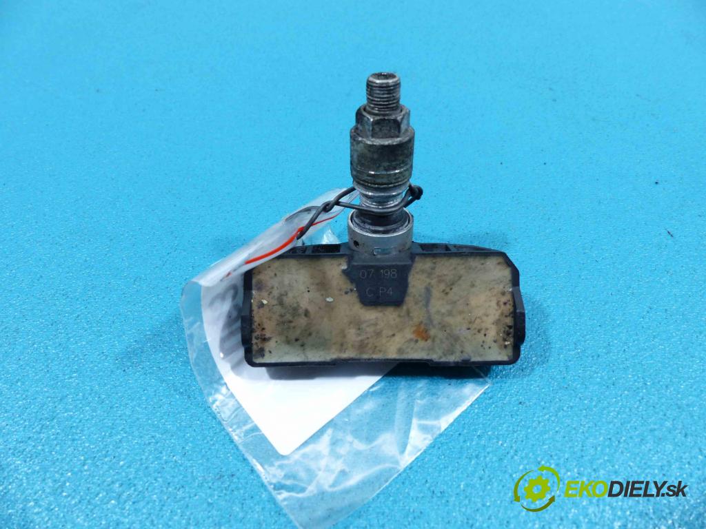 Mercedes ML W164 2005-2011 3.0 CDI 224 hp automatic 165 kW 2987 cm3  snímač tlaku A0045429818 (Snímače tlaku)