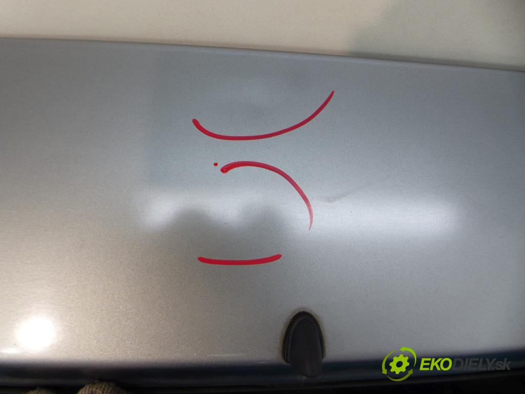 Opel Corsa C 2000-2006 1.2 16V 75 hp manual 55 kW 1199 cm3  zadní část kapota  (Zadní kapoty)