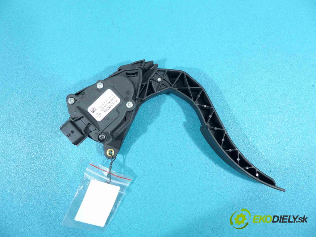 Renault Clio IV 2012-2019 1.5 DCI 75 HP manual 55 kW 1461 cm3  pedále 180029347R (Pedále)