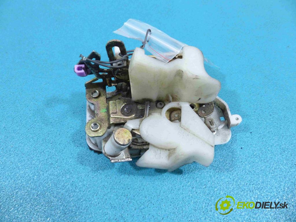 Honda Civic VII 2000-2006 1.4 16v 90 hp manual 66 kW 1396 cm3 4- zadní pravý 