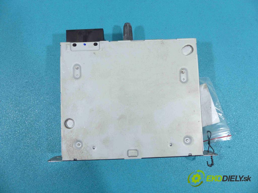 Citroen C4 II 2010-2017 1.6 HDI 92 HP manual 68 kW 1560 cm3  RADIO 9804147080 (Audio zariadenia)