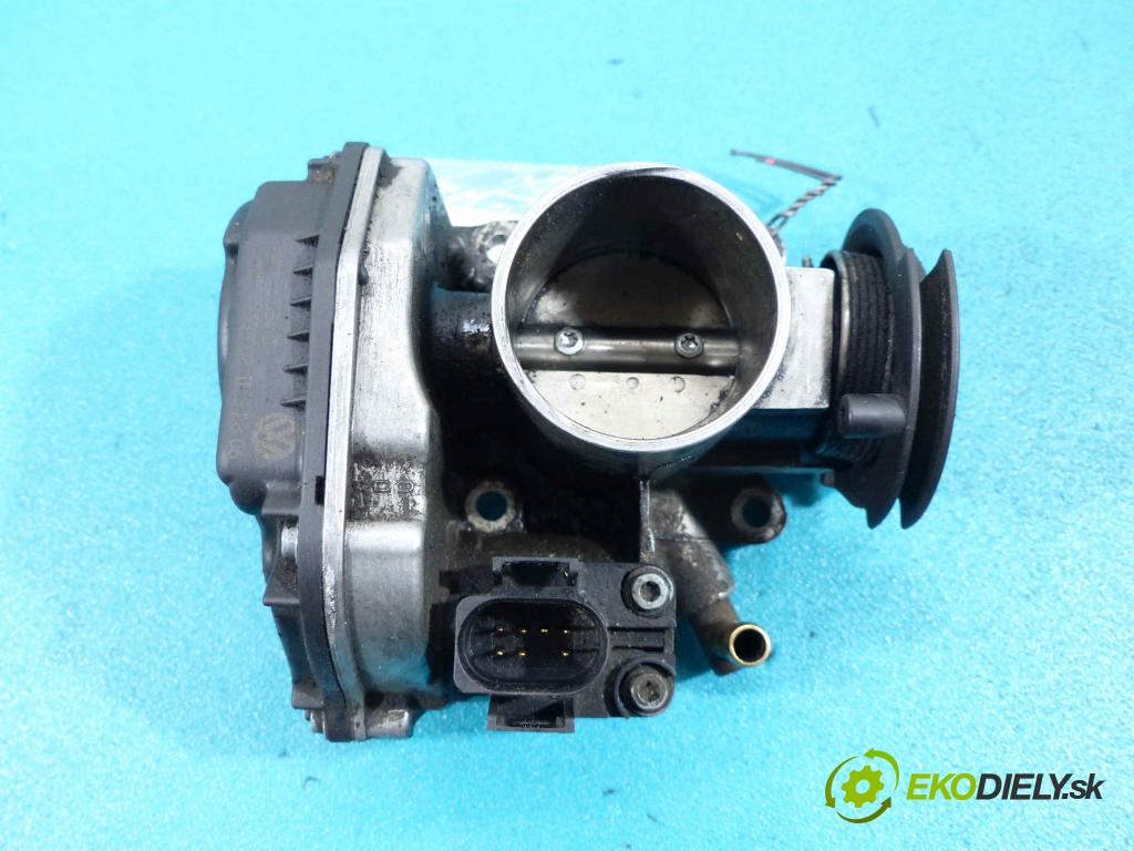 Skoda Felicia 1.6 8V - 75 HP manual 55 kW 1598 cm3  Škrtiaca klapka 030133064D (Škrtiace klapky)