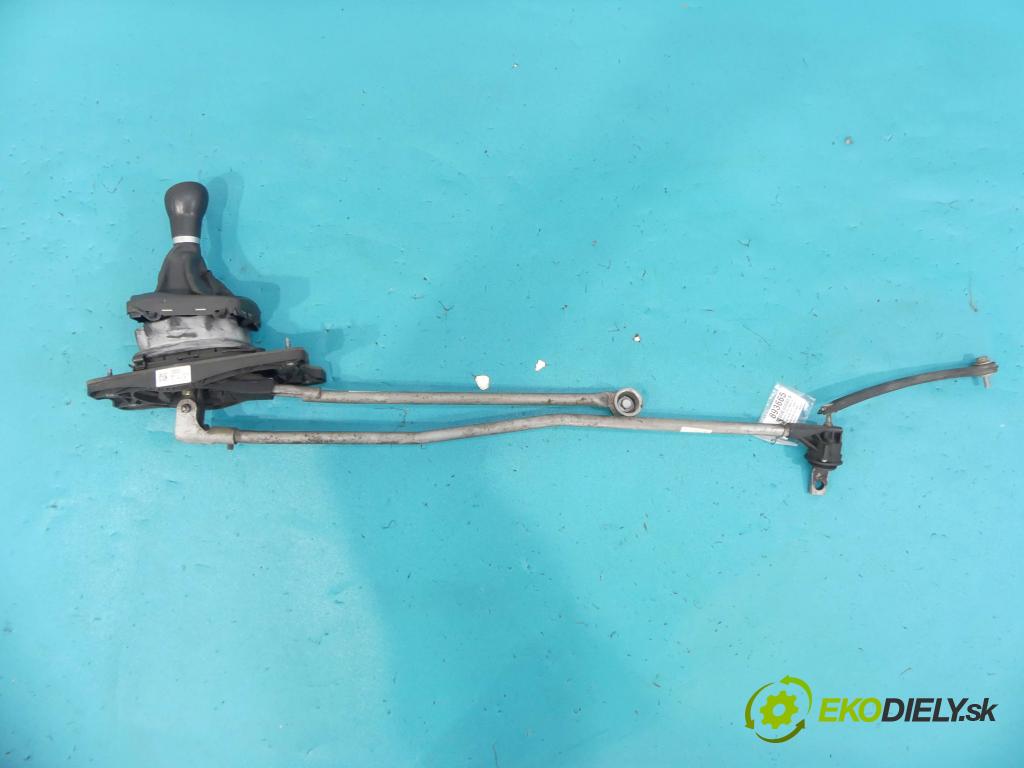 Audi A4 B8  2007-2015 2.0 TDI 136hp manual 100 kW 1968 cm3 5- kulisa - - 8K0711151B