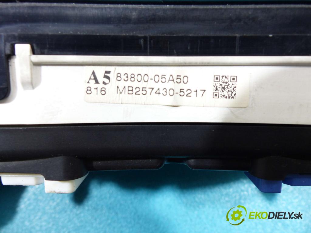 Toyota Avensis II T25 2003-2008 1.6 VVTI 110 HP manual 81 kW 1598 cm3 5- Prístrojovka MB257430-5217 (Prístrojové dosky, displeje)