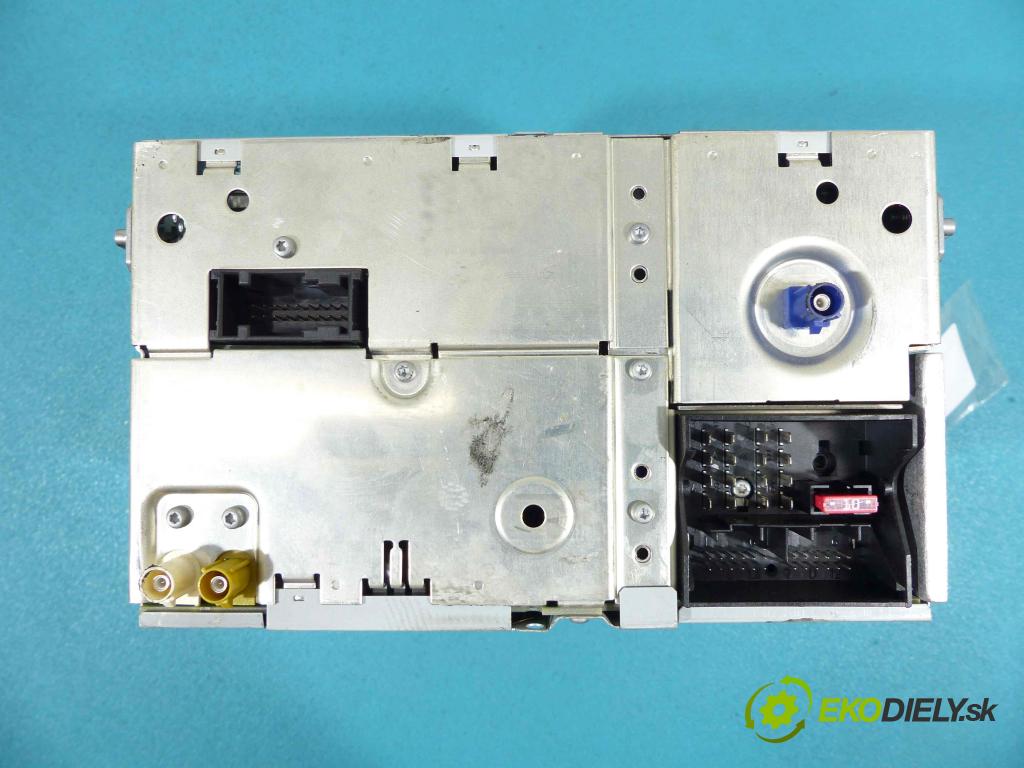 Skoda Octavia II 2004-2013 2.0 TDI 170 hp manual 125 kW 1968 cm3 5- RADIO 1Z0035194A (Audio zařízení)