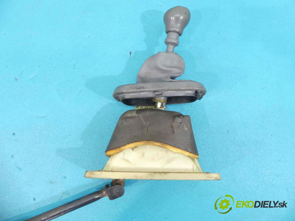 Renault Clio II 1998-2012 1,2.0 8V - 60 hp manual 44 kW 1149 cm3 3- kulisa - - 7700104572-J
