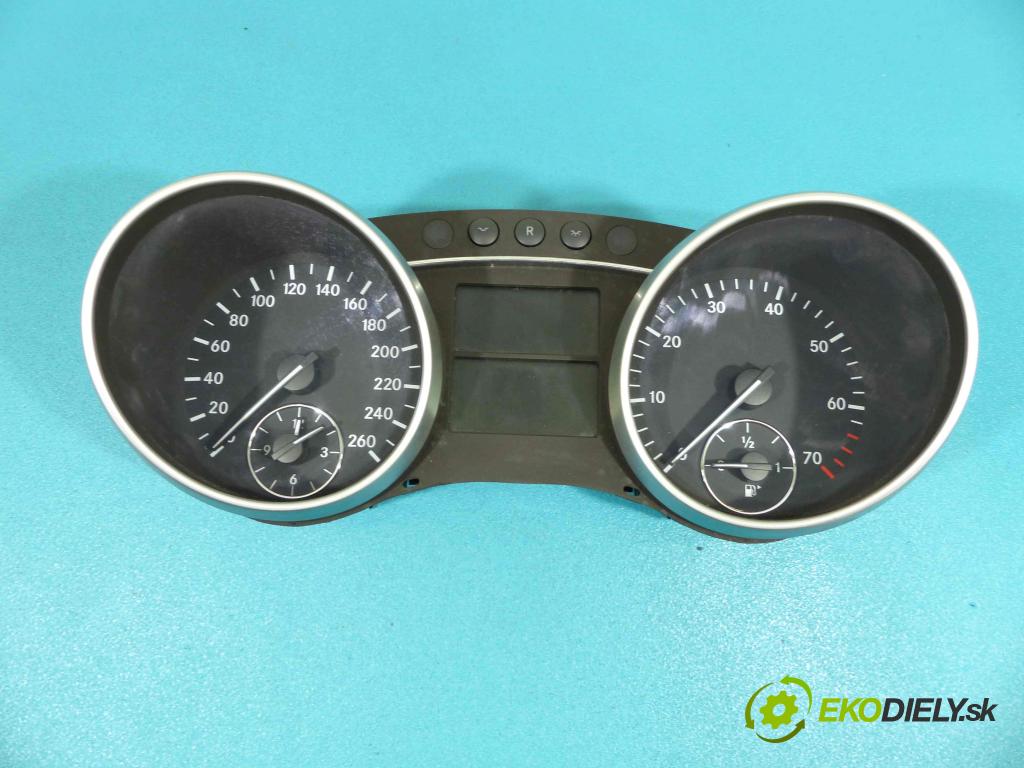 Mercedes GL I X164  2006-2012 5.5 V8 387km automatic 285 kW 5462 cm3 5- Prístrojovka A1645402511 (Prístrojové dosky, displeje)