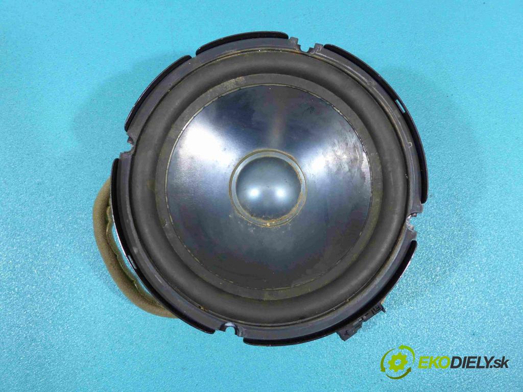 Mercedes GL I X164  2006-2012 5.5 V8 387km automatic 285 kW 5462 cm3 5- subwoofer A1648203502 (Audio zariadenia)