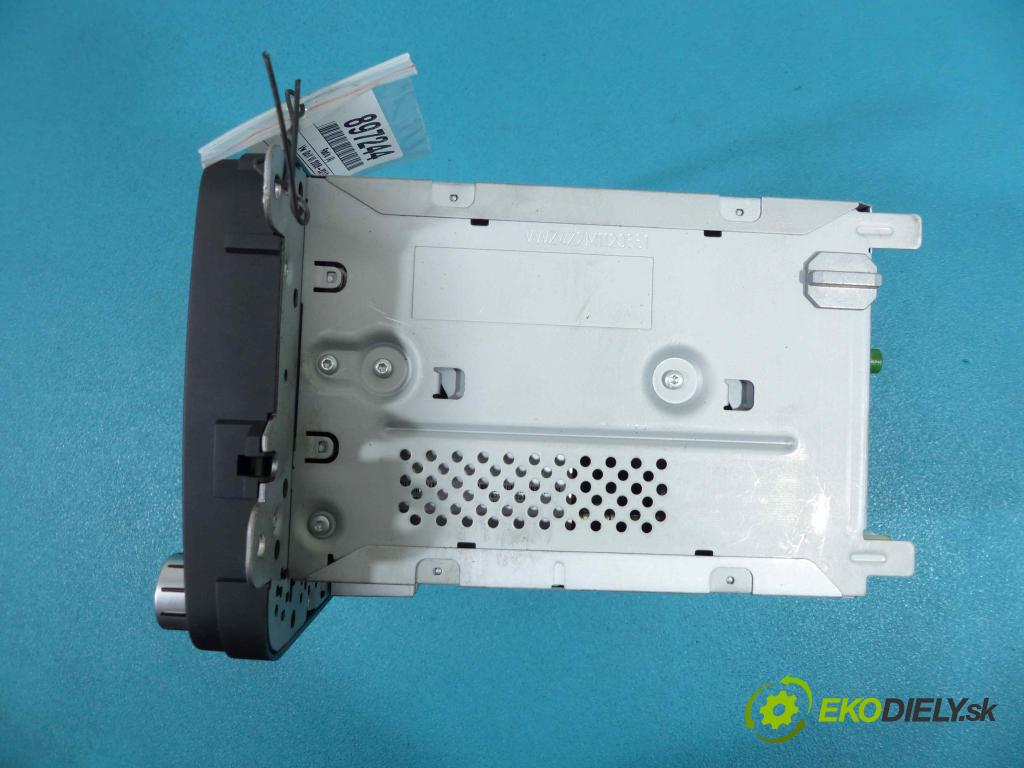 Vw Golf VI 2008-2013 2.0 TDI 140 HP manual 103 kW 1968 cm3 5- RADIO 1K0035180AF (Audio zariadenia)